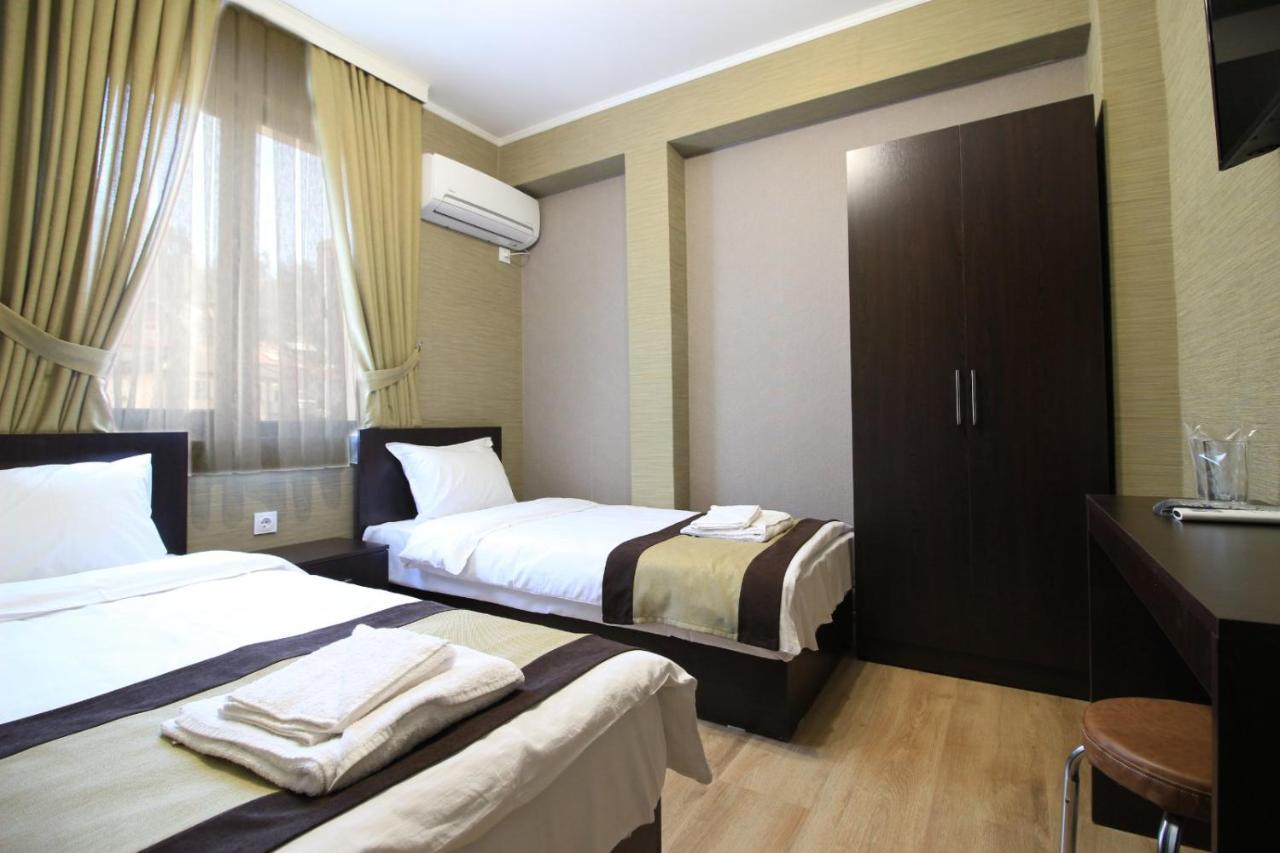 Къща За Гости Тони Slatograd Exterior foto
